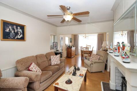 Dining Area/Lounge