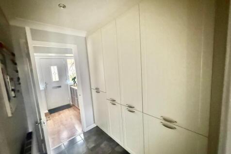 PHOTO-2025-11-08-20-58-35 11