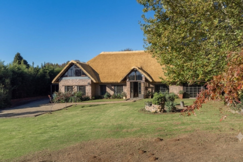 Gorgeous property with space  privacy