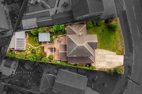 4 Apeldoorn Gardens (Spalding)-7.jpg