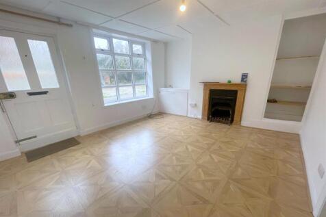 Lounge/sitting room