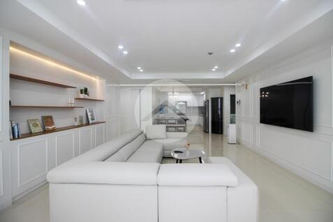 16th Floor 4 Bedroom Condo For Sale - Noblesse Residences, Boeung Kak 1, Phnom Penh