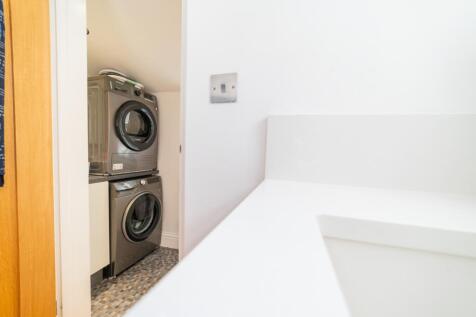 Award-winning Media team on EVERY Listing_28