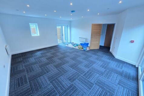 Commercial area Ground floor