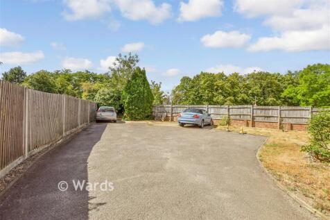 Driveway/Parking