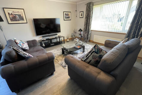 Lounge a.JPG