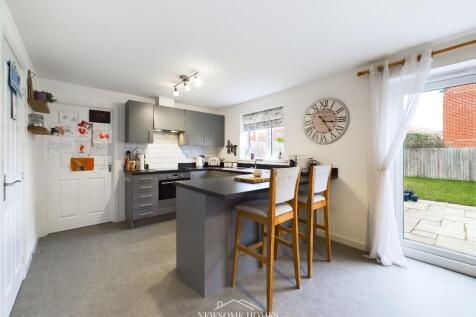 Kitchen/ Dining Room