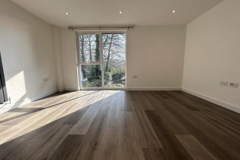 Bagshot Manor, Green Lane, Bagshot, Surrey photo 5