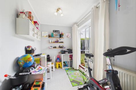 CAM01791G0-PR0183-STILL007