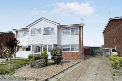 Pyefleet Close