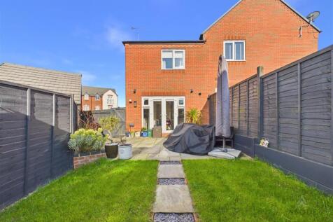 CAM03790G0-PR0145-STILL027.jpg