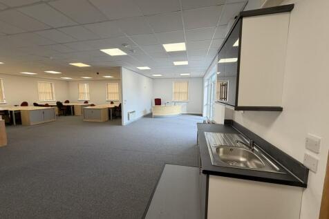 Office to rent Image 5