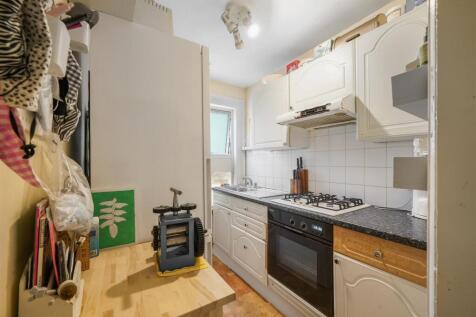 Presently kitchen room 7