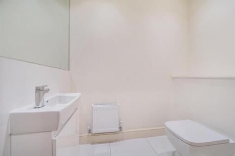 50 Northampton Road, Towcester (12).jpg