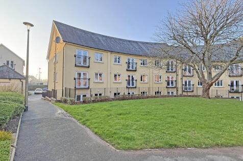 Echo Crescent 14 - Front.jpg