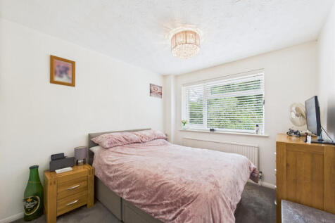 CAM01354G0-PR0570-STILL012