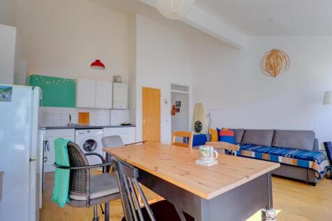 Living Kitchen .3.jpg