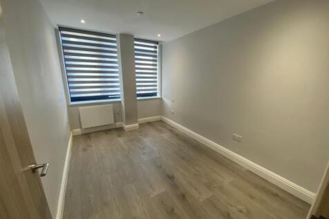Flat 17 Francis House, 760-762 Barking Road, London photo 3