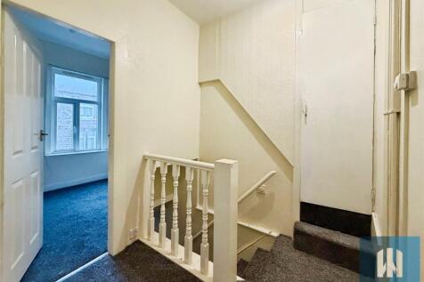 Crosland Street, Crosland Moor, Huddersfield, HD4 photo 4