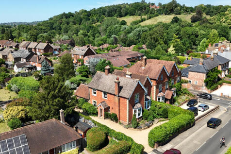Surrey Hills setting