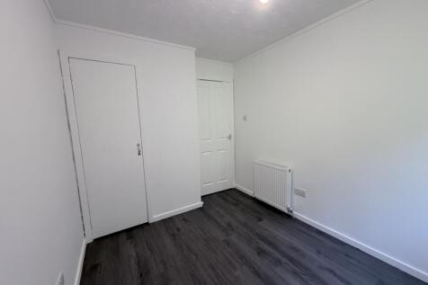Spruce Road, Abronhill, Cumbernauld, North Lanarkshire photo 5