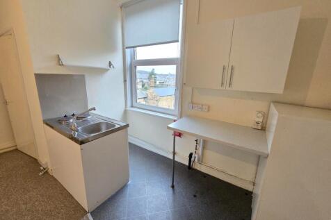 Flat 4, 5A Fulford Road, Scarborough photo 5