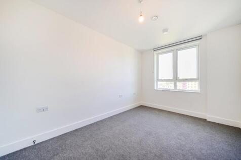 Pipits Place, Barking, IG11 photo 5