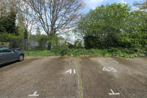 1 allocated parking space
