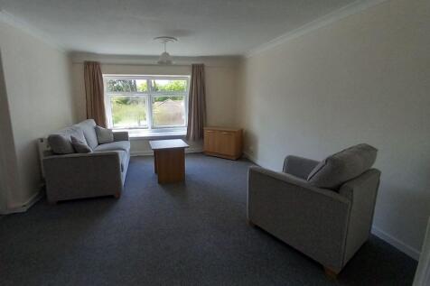 Foxlands Crescent, Penn, Staffordshire photo 4