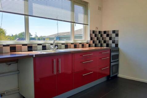 Kitchen 1.jpeg