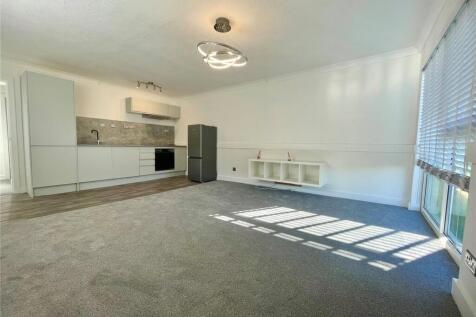 Lounge/Kitchen