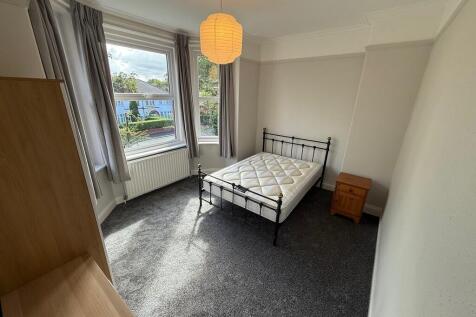 88 Alexander Road South, Whalley Range photo 5