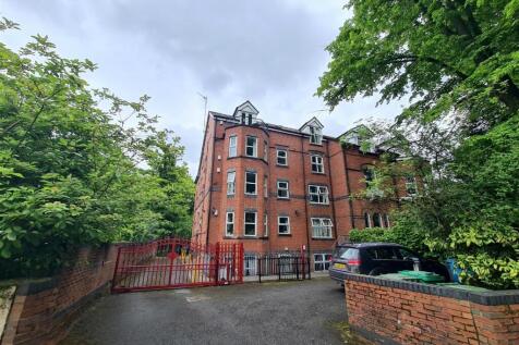 *** AVAILABLE JULY *** A good sized two-bedroom apartment located within this highly desirable purpose built complex. Close by to Whalley Range and Chorlton's amenities, the property is located in a g