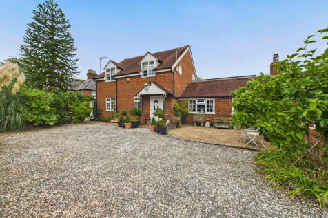 CAM02909G0-PR0488-STILL028