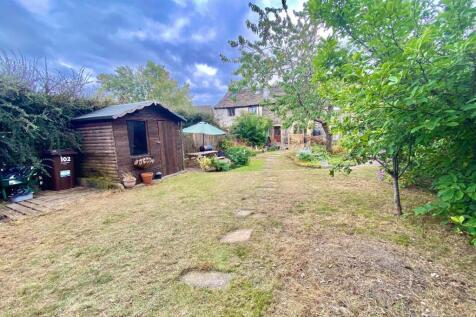 FURTHER EXTERNAL PHOTOGRAPHS