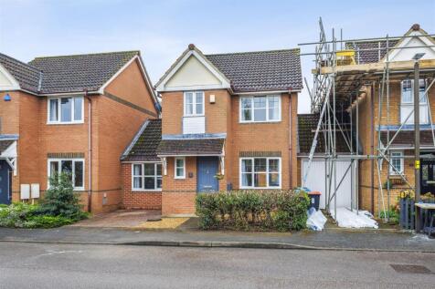 Kalman Gardens Old Farm Park House.jpg