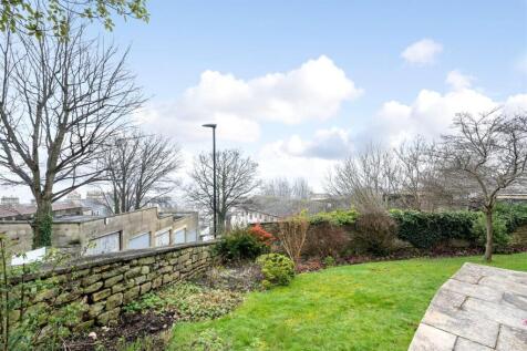 Flat 8 Camden Court,