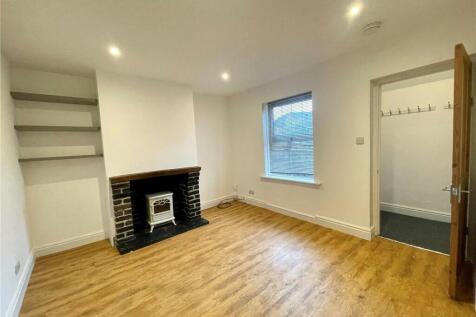 Farnborough Road, Farnham, Surrey, GU9 photo 3