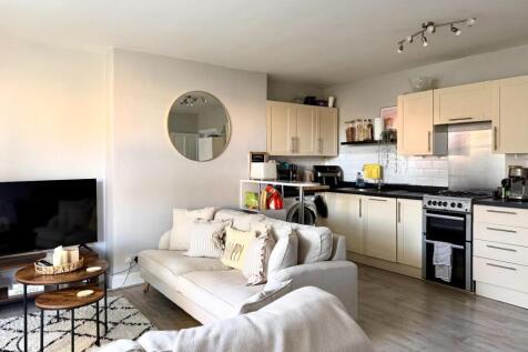 Open Plan Living/Dining/Kitchen