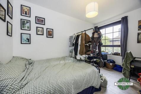 Flat 24  Rhodes House, Provost Estate -006.jpg