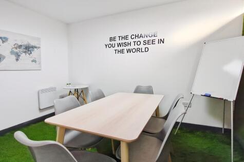 Serviced Office to rent Image 10