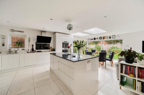 1361737-38-68dcf4...