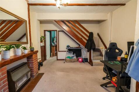 Living Room (2)