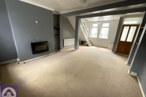 Neuadd Street, Abertillery photo 4