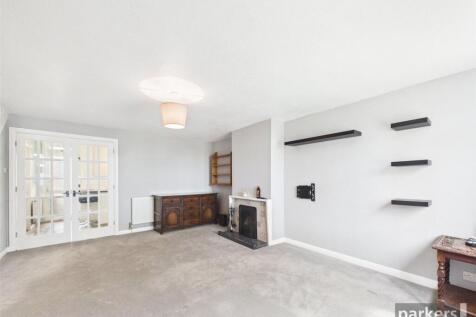 Scott Close, Emmer Green, Reading, Berkshire, RG4 photo 3