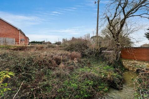 239 Gunville Road, Newport, Isle of Wight PO30 5LU