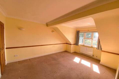 1 Grazebrook Close - Bed2.jpg