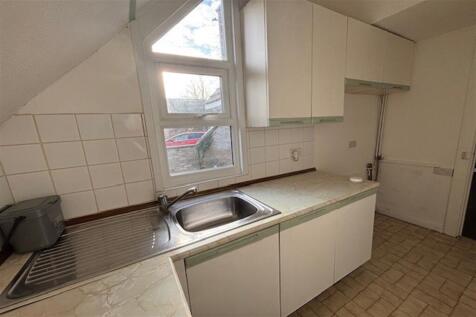 Travers Way, Basildon photo 4