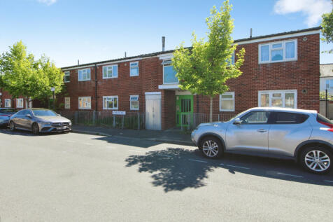 One Double Bedroom Ground Floor Flat