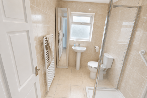 Cedars Road, Exhall, CV7 photo 5